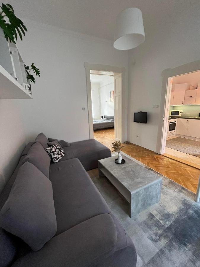 Szeged Apartman Exteriör bild